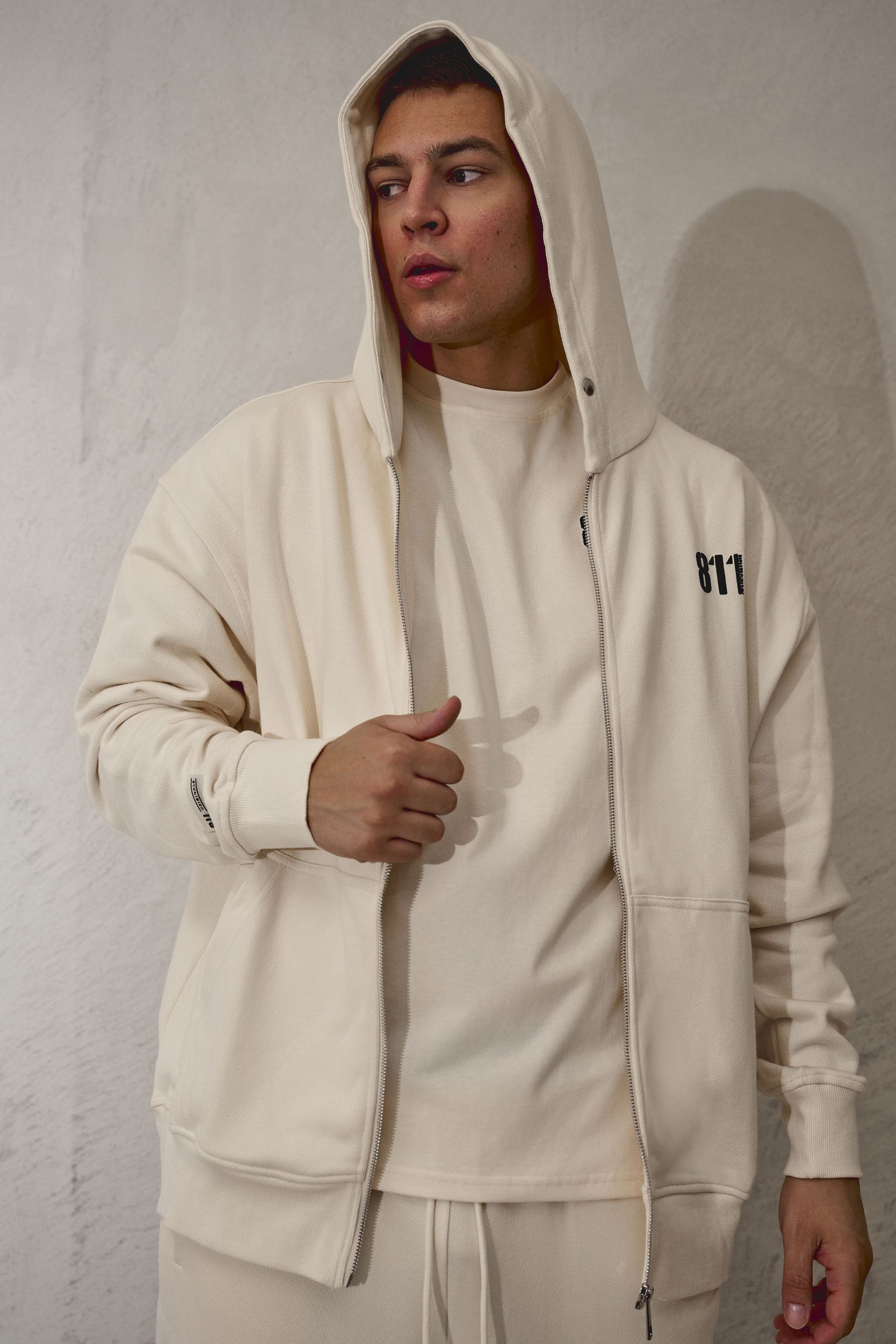 KING ST ZIP UP HOODIE
