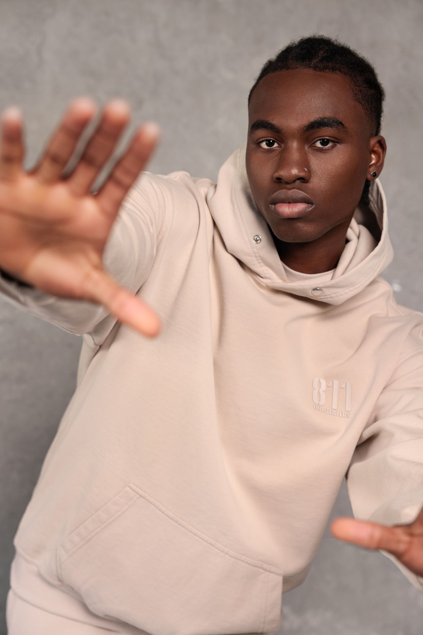 SIGNATURE LOGO HOODIE