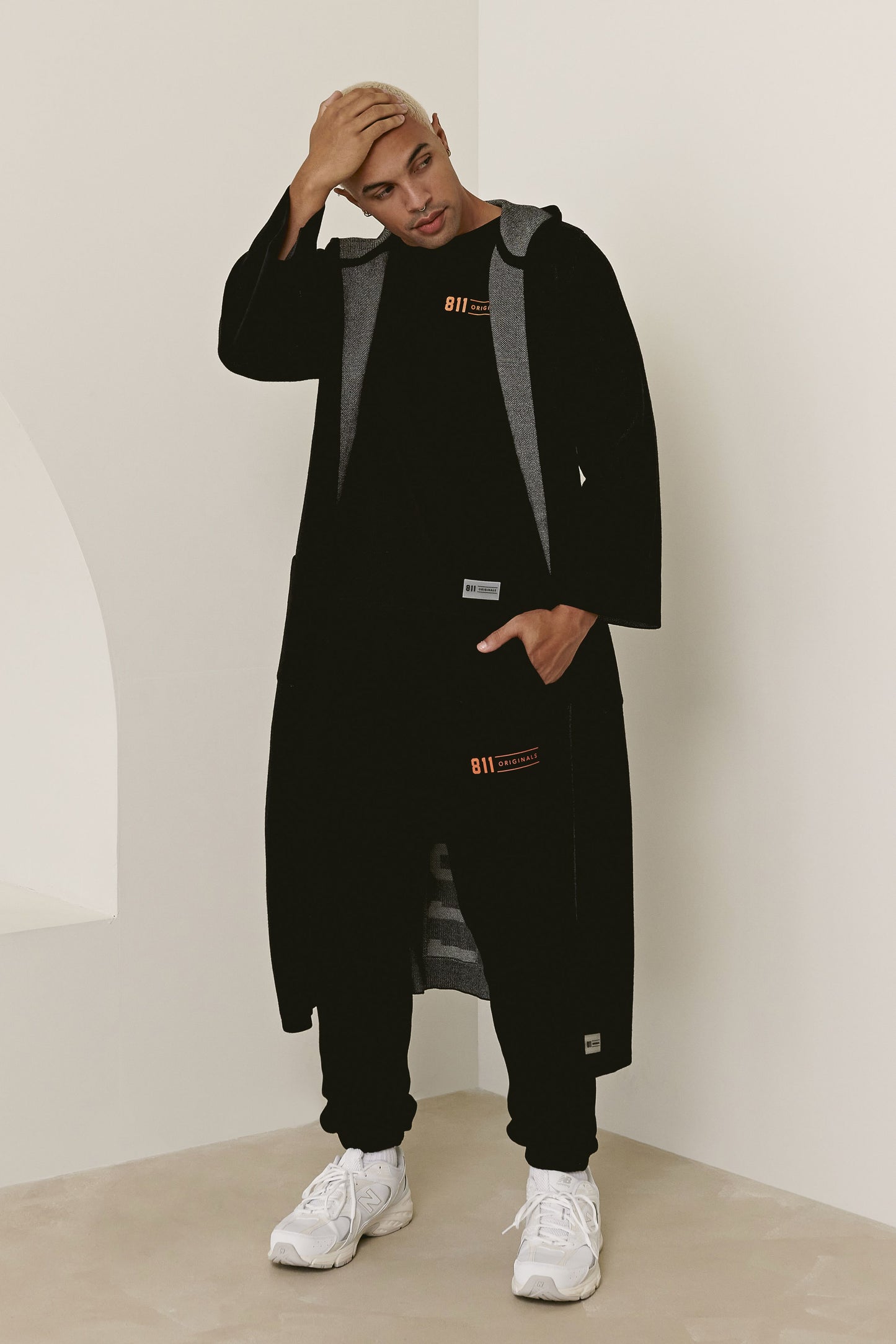 811 LOGO JACKET