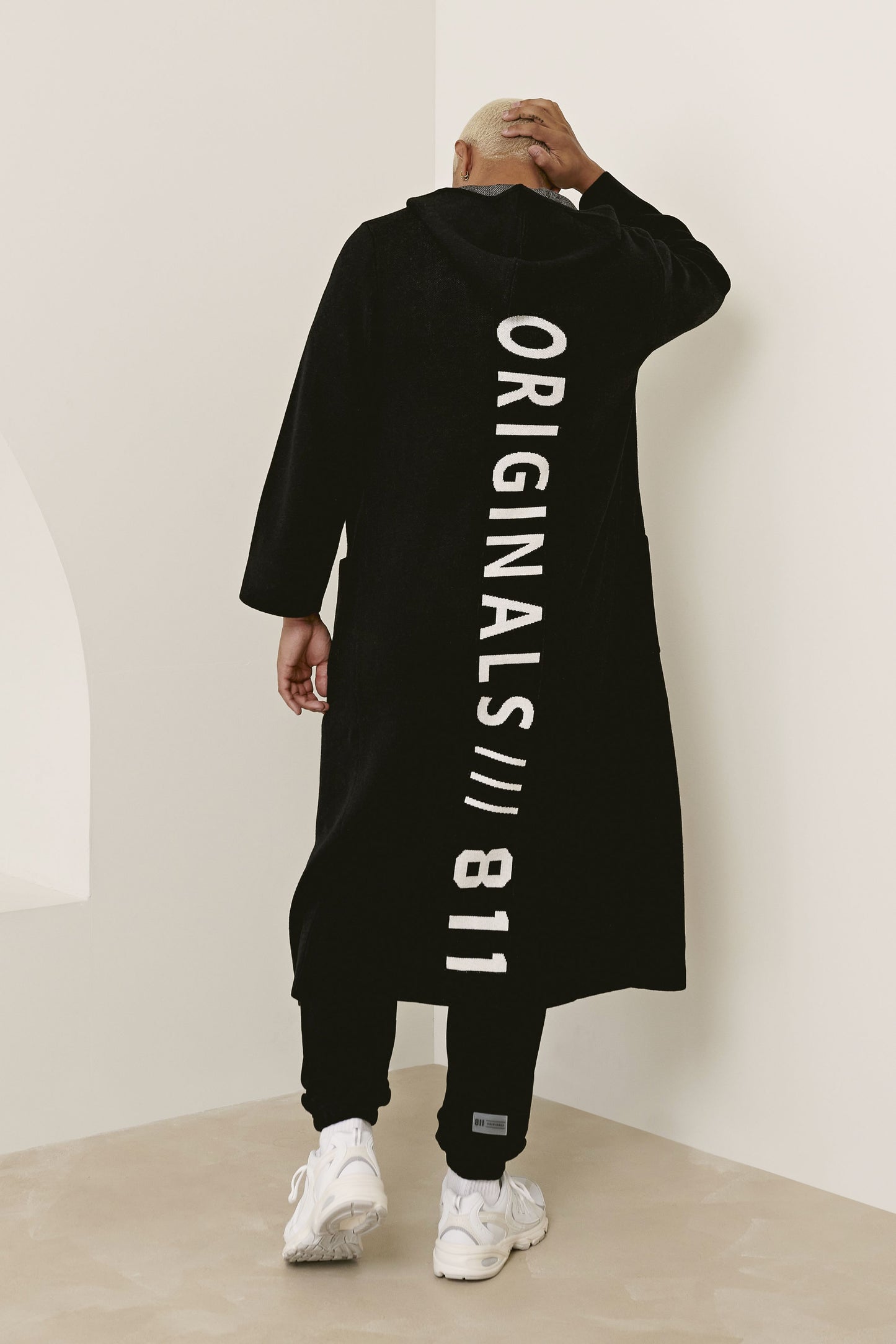 811 LOGO JACKET