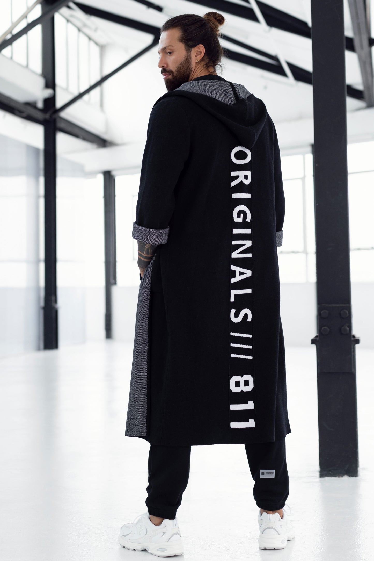 811 LOGO JACKET